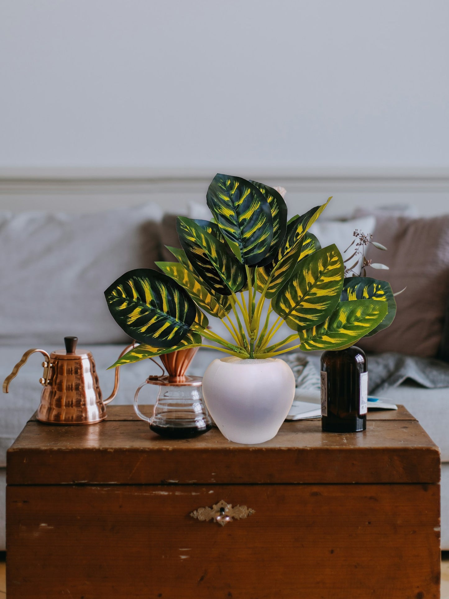 Blooming Beauty: Artificial Plant in Stylish Pot for Effortless Home Decor. Artificial Leaves with Pot Plants for Home Decoration, Leaves Bunch Flowers with Pot Office Decor, Craft and DIY, Combo, Yellow green, triangular shape leaves