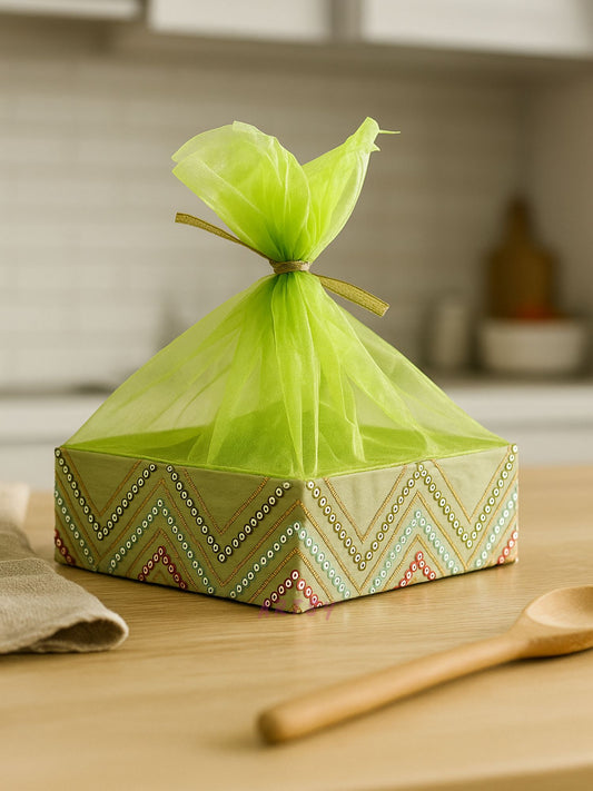 ARTSY Elegant Handcrafted Mesh Food Cover Basket for Serving & Festive Gifting