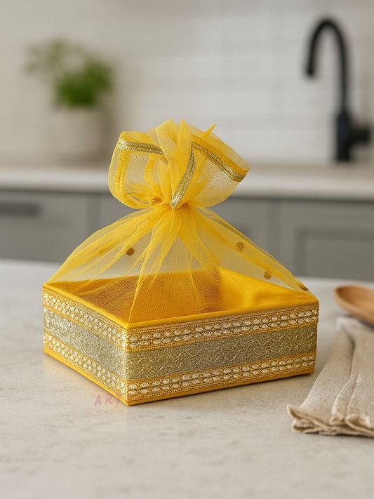 ARTSY Premium Golden Decorative Potli Gift Box, Pack of 1