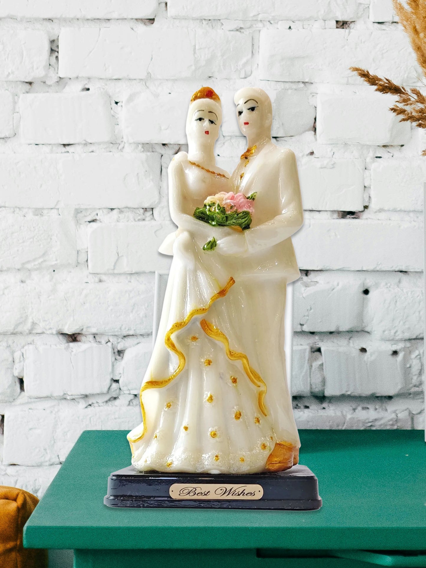 ARTSY® Pure Love: White Couple Statue showpiece for table top, gifting, white, 1 piece